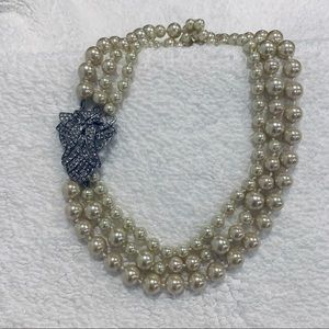 Two in one statement pearl necklace
